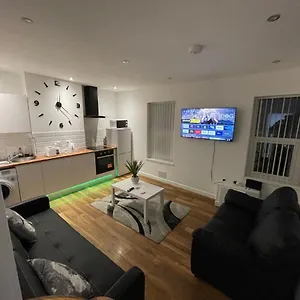 Central Serviced - Two Bedroom Apartment