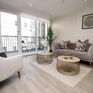 Casablanca Flat 3 By Mia Living Modern 2 Bed With Balcony And Free Parking Apartment