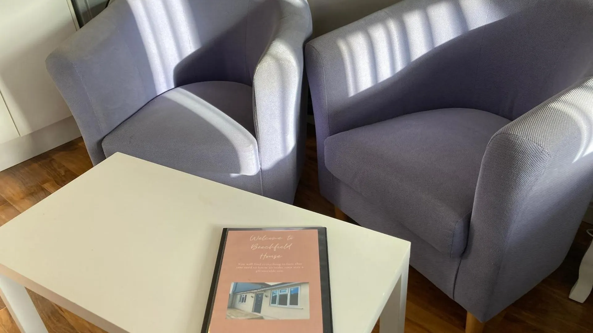 דירה קארדיף Beechfield House Modern Studio Self-Contained Unit With Free Wifi And Parking And Kitchen Area 4M From City Centre And Castle